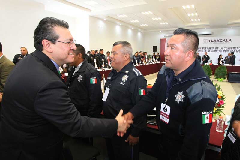 Marco Mena encabeza conferencia con directores de Seguridad Municipal