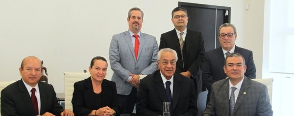 Consejo de Notarios de Puebla respalda gestión de Guillermo Pacheco Pulido