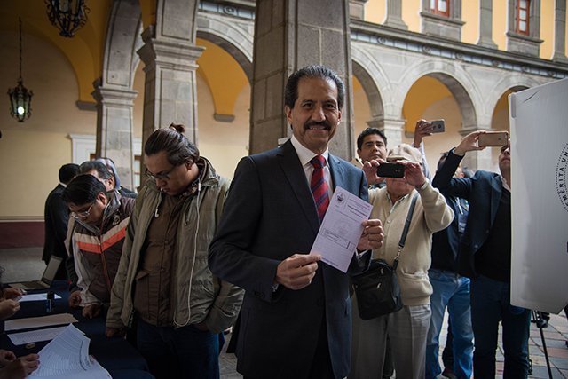 En la BUAP se eligen 175 consejeros universitarios en una jornada pacífica, transparente y democrática