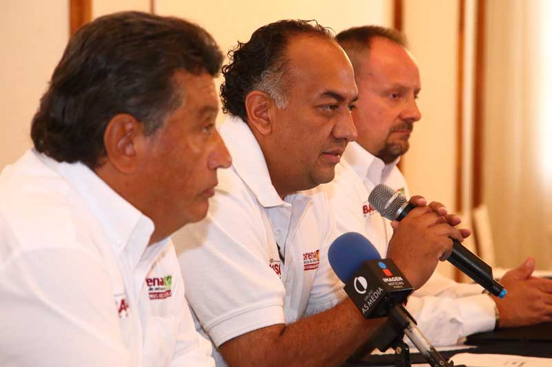 Voceros de Miguel Barbosa denuncian ataque cibernético a 20 cuentas de redes sociales de colaboradores