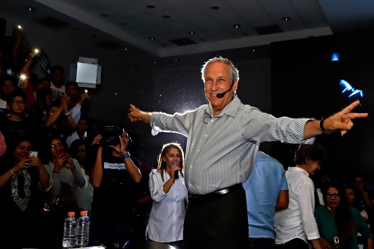 Impactante e innovador encuentro de Cárdenas con jóvenes