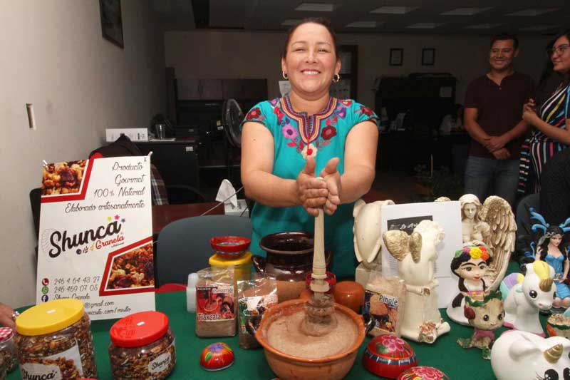 Vincula SEDECO a productores locales con microempresarios