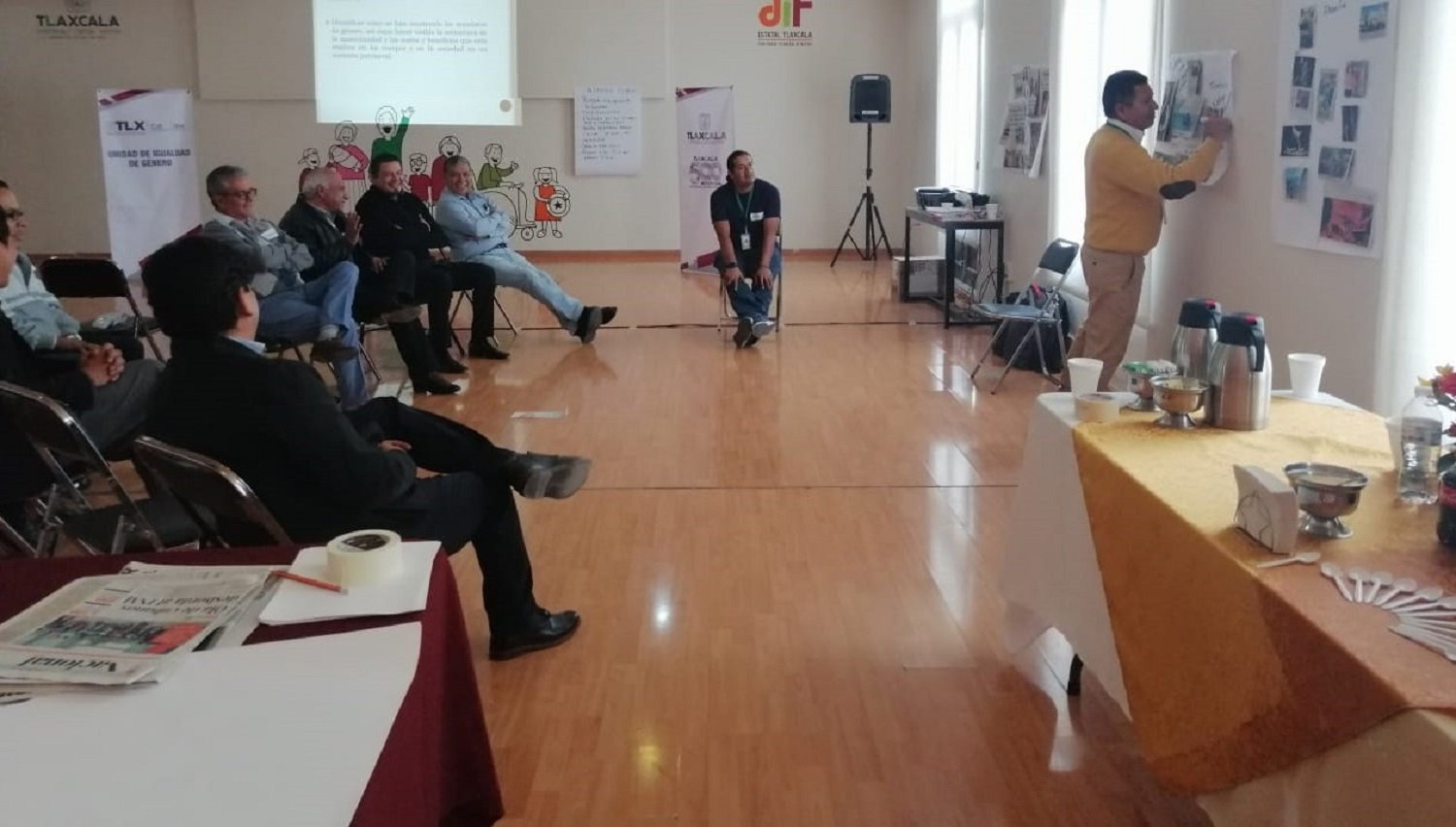 Fortalecen servidores públicos de la Consejería Jurídica conocimientos en igualdad de género