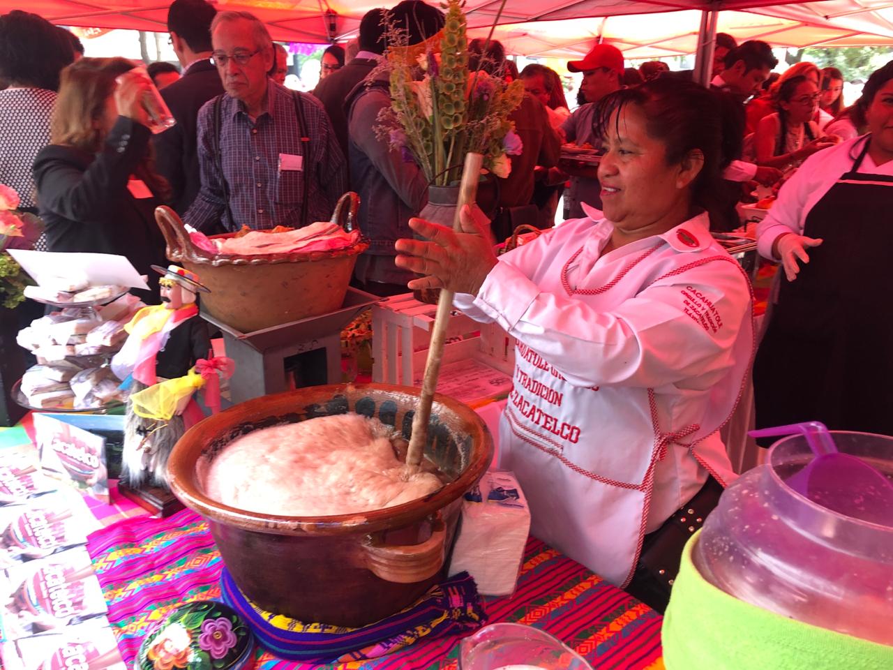 Participan SECTURE y Casa de las artesanías en «Librofest» Metropolitano 2019