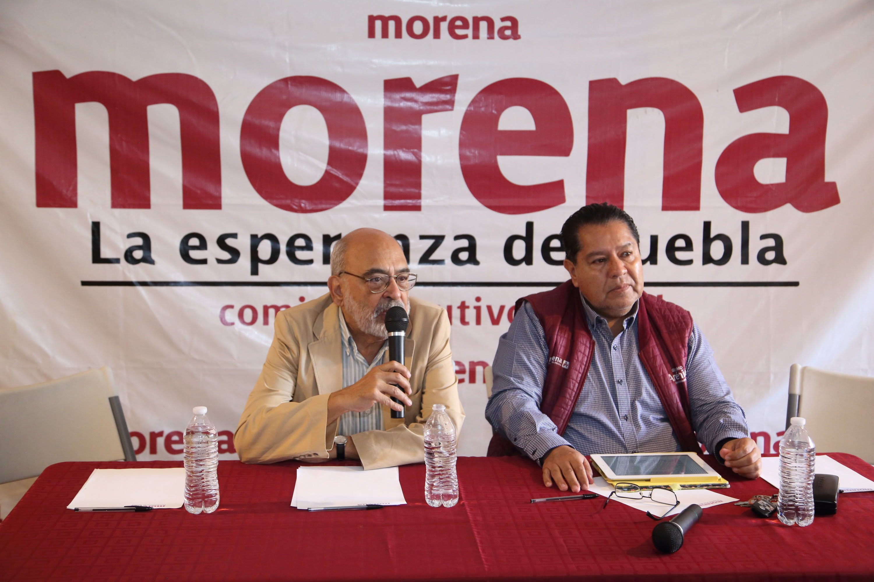 Enrique Cárdenas engaña a los poblanos al cobrar beca CONACYT de 40 mil pesos sin hacer nada
