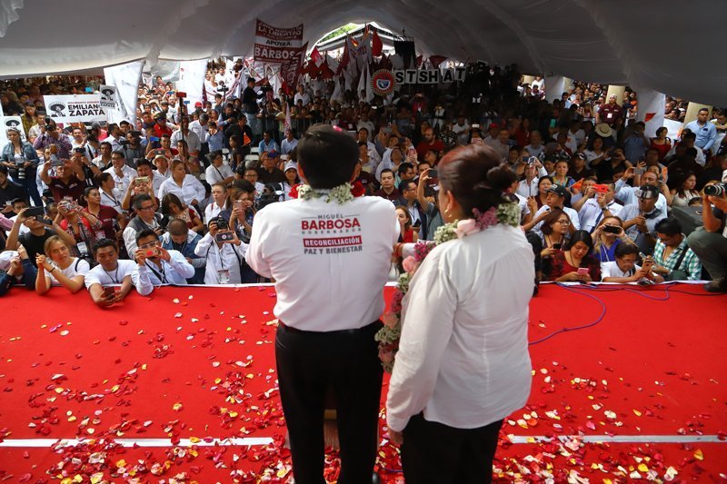 Ante miles de sus paisanos, Barbosa Huerta cierra exitosamente su campaña a la gubermatura del estado