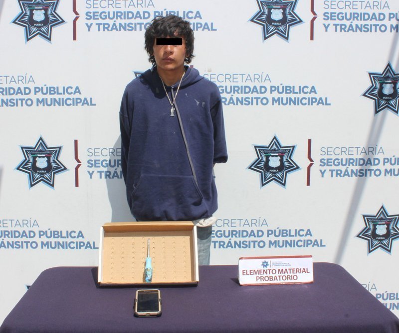 Detuvo policía municipal de Puebla a varón por robo a transeúnte