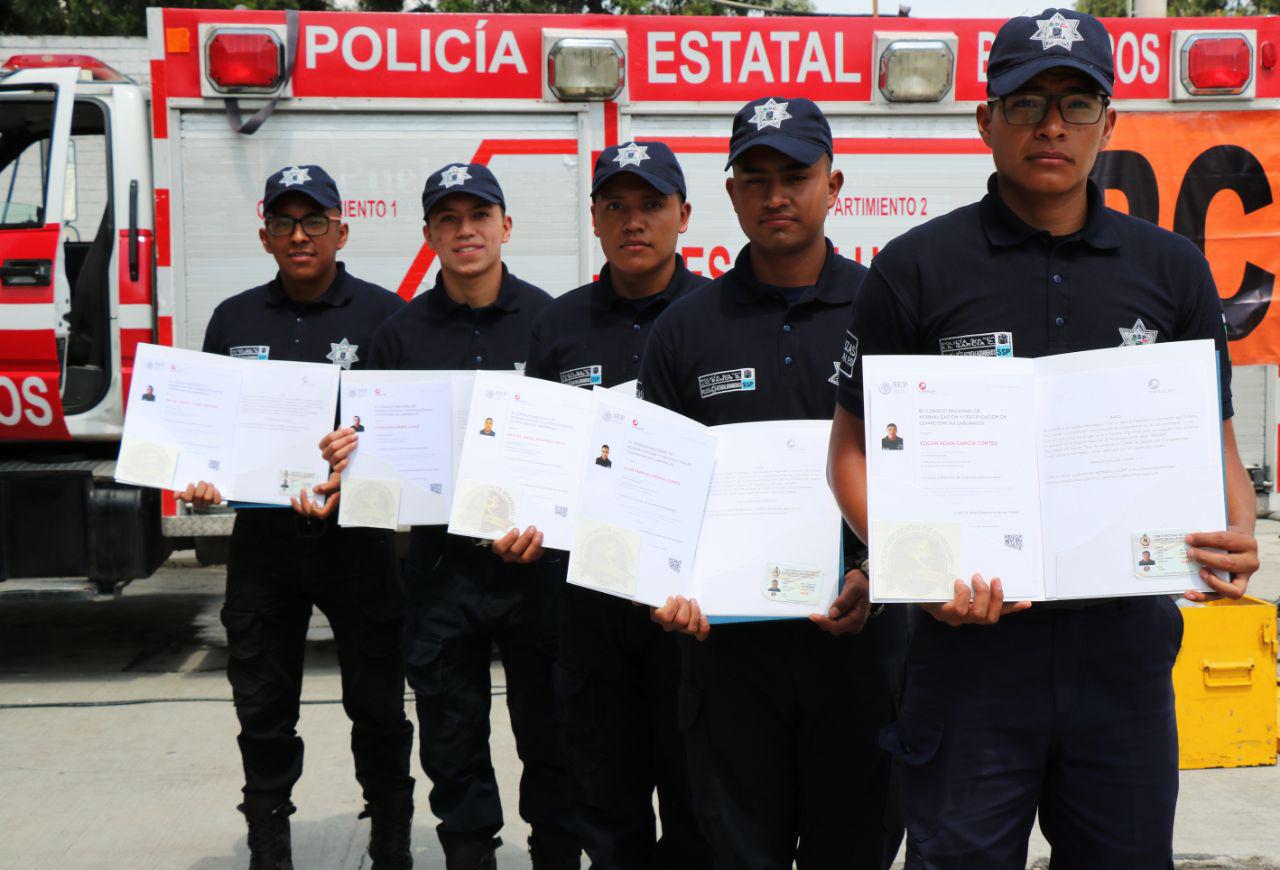 Puebla, primer lugar nacional con mayor número de Policías Estatales Bomberos certificados en diferentes ramas: Alonso García