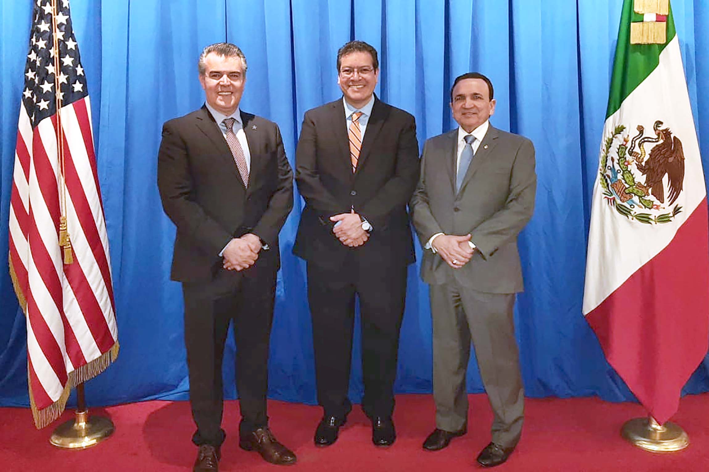 Asiste Marco Mena a 243 aniversario de Independencia de EUA en embajada