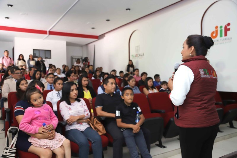 Premia DIF estatal de Tlaxcala a ganadores de Concurso Infantil de video
