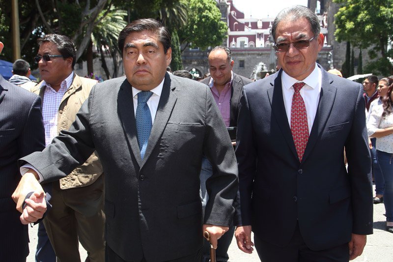 Barbosa Huerta se solidariza con alumnos no aceptados por la BUAP