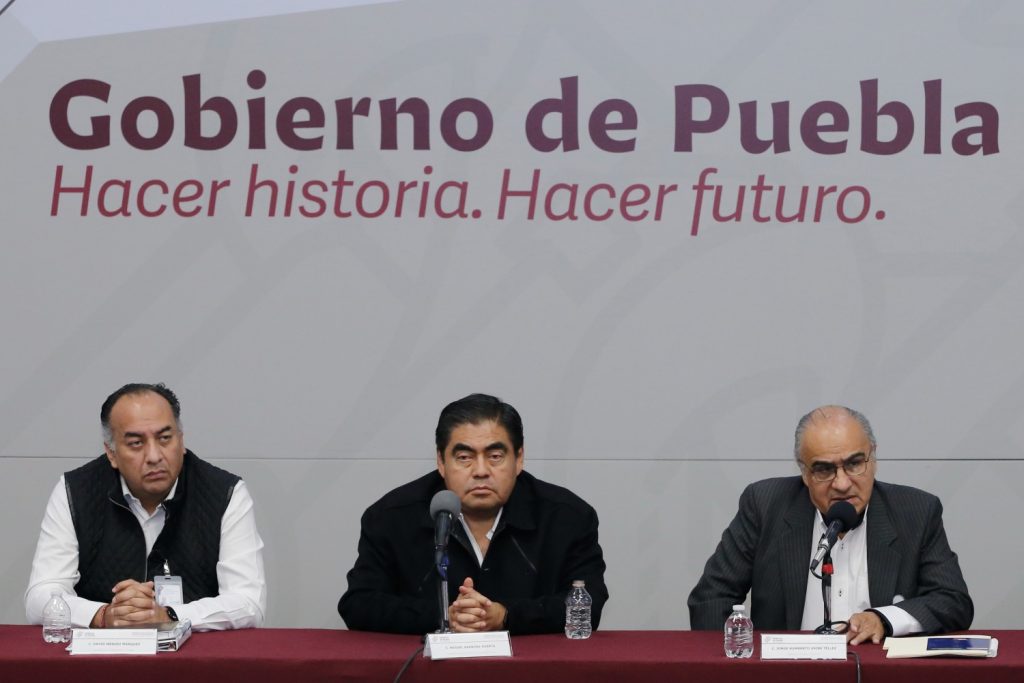 Anuncia Barbosa Huerta acciones específicas para contener el Coronavirus en Puebla