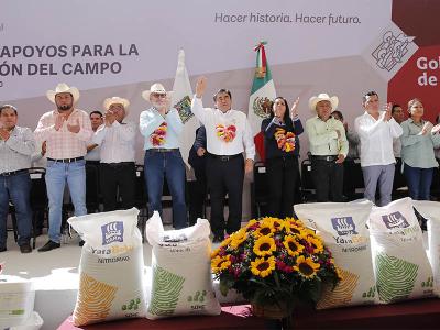 Entrega Gobernador Miguel Barbosa 5 mil 841 apoyos al campo poblano por un monto de 40 mdp.