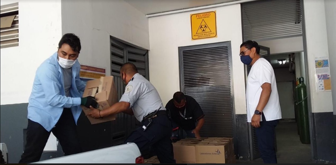 Brinda ayuda Granjas Carroll a trabajadores del sector salud de Puebla y Veracruz