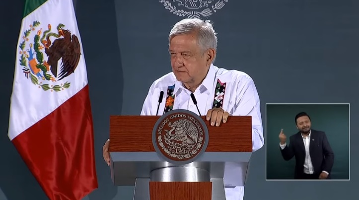Víctimas no se quedarán sin apoyo pese a recortes: López Obrador