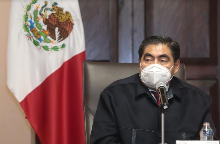 Ampliará Gobierno plazo para pagar el control vehicular: MBH