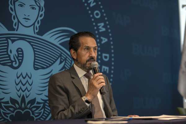 BUAP, comprometida con el desarrollo científico y humanista