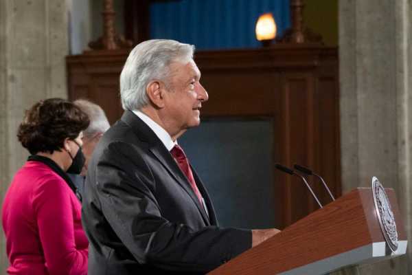 AMLO va por tres grandes reformas: INE, CFE y GN