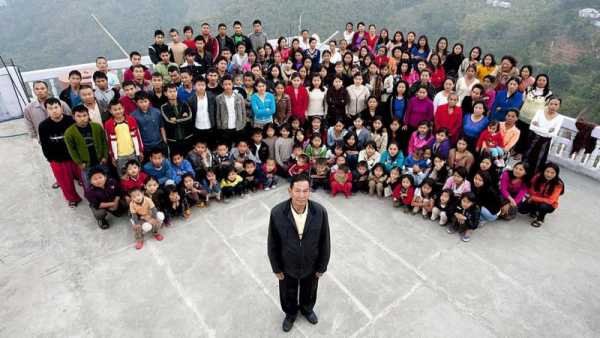 Muere el hombre cabeza de la ‘familia más grande del mundo’ con 38 esposas y 89 hijos