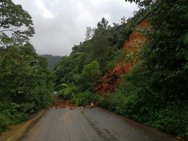 Trabaja gobierno del estado en municipios afectados por ‘Grace’