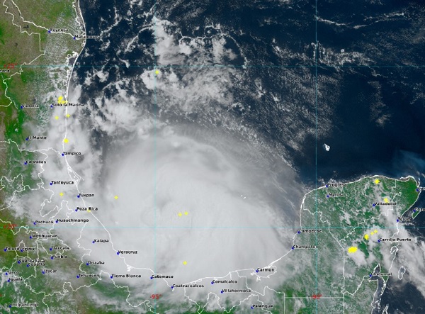 Grace se convierte en huracán categoría 1, se aproxima a las costas de Veracruz