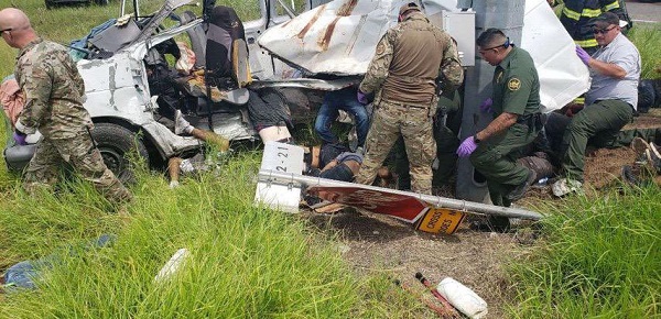 Deja accidente diez muertos y 12 heridos en Texas