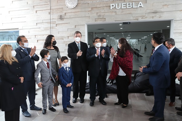 Inauguraron la Oficina de Pasaportes Puebla en Paseo de San Francisco