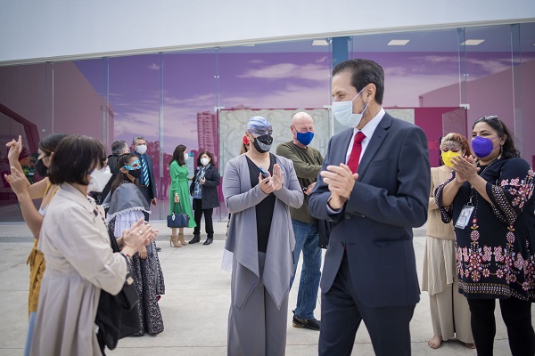 Inaugura el rector Alfonso Esparza edificio para Compañías Artísticas del CCU