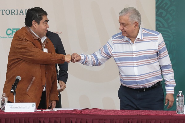 Reconoce AMLO a gobierno de Barbosa Huerta por despliegue humanitario en municipios afectados por ‘Grace’