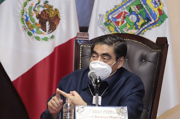 Llaman a alcaldes a consolidar planes de desarrollo y mantener estabilidad