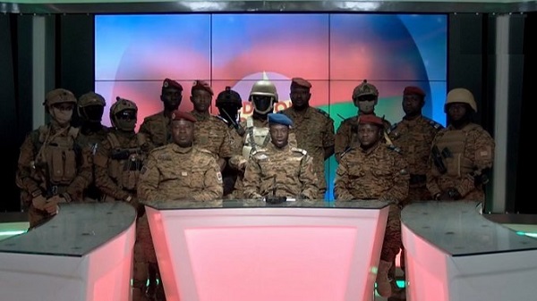 Golpe de Estado en Burkina Faso: toma el poder el teniente coronel Damiba