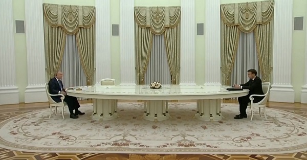 Se reúnen Putin y Macron para buscar una desescalada en la crisis sobre Ucrania