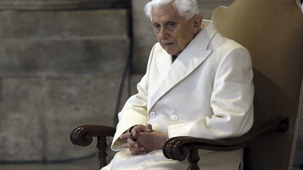 Benedicto XVI pidió perdón por los abusos sexuales a menores ocurridos bajo su gestión