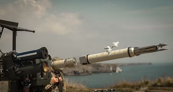 Tropas ucranianas usarán misiles británicos portátiles para derribar aviones rusos
