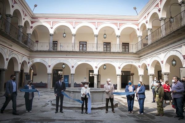 La rectora Lilia Cedillo Ramírez entrega a la Facultad de Psicología el Edificio San Jerónimo