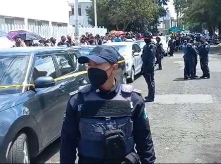 Reportan balacera en centro de vacunación para menores