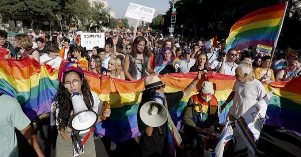 Marcha del Orgullo de Jerusalén atrae a miles, incluidos legisladores israelíes