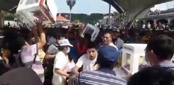 Critican las elecciones internas de Morena