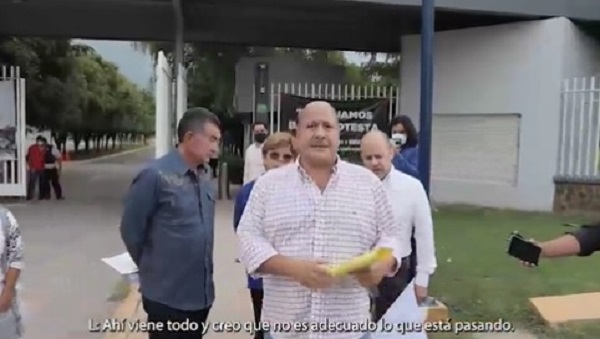 El gobernador de Jalisco, Enrique Alfaro enfurece y amenaza a profesores de un centro universitario