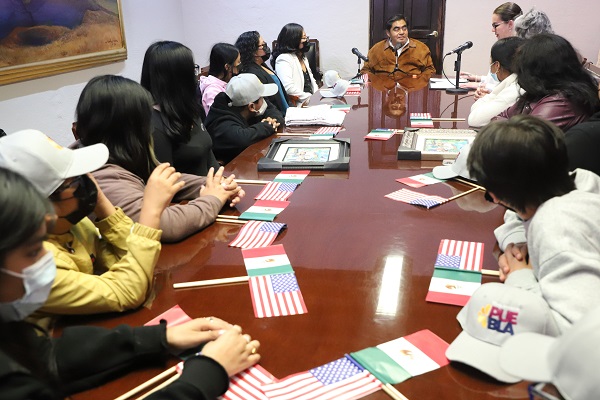 En Casa Aguayo, MBH convive con hijos de migrantes poblanos