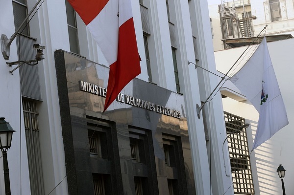 Cancillería de Perú convoca al embajador de México por ‘injerencia’ en sus asuntos internos