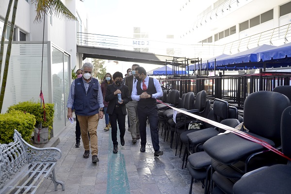 Supervisa rectora Lilia Cedillo obras de remodelación en la Facultad de Medicina