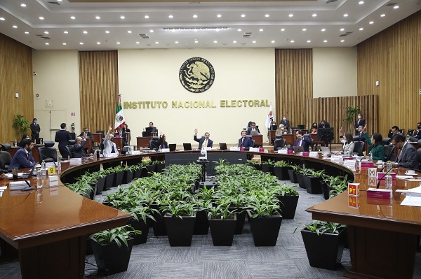 INE invalida reforma estatutaria del PRI
