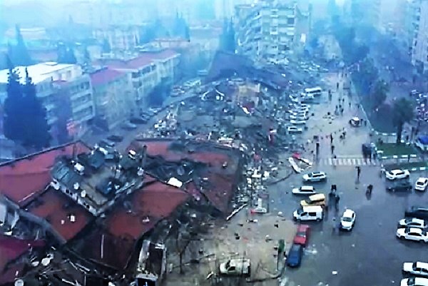 Terremotos: en Turquía y Siria deja más de 4.300 muertos