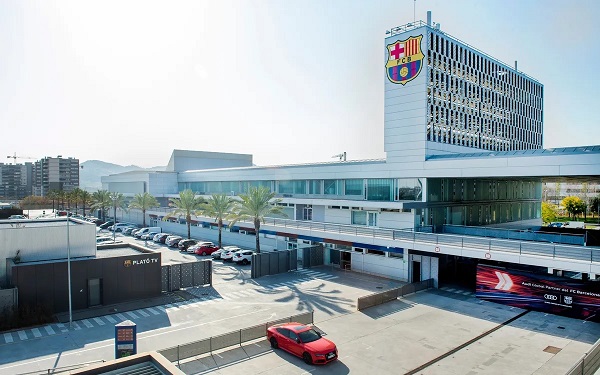 Admiten denuncia contra el Barça por pagar más de 7 M€ al vicepresidente de los árbitros