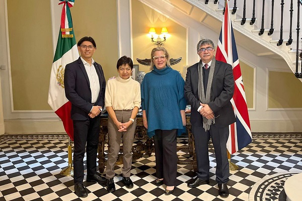 Lilia Cedillo avanza en futuras colaboraciones con universidades británicas
