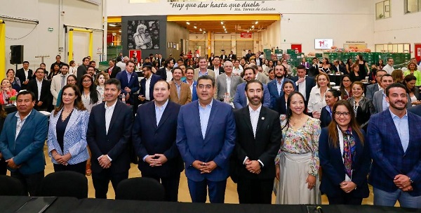 Gobierno estatal respalda y acompaña iniciativas sociales para mejorar calidad de vida de poblanos