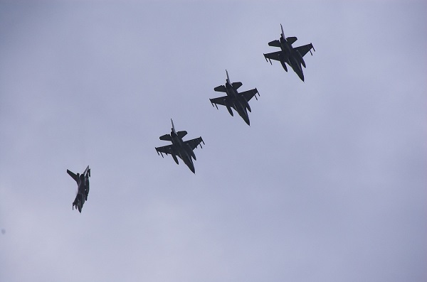 La OTAN realizará las mayores maniobras aéreas en Europa
