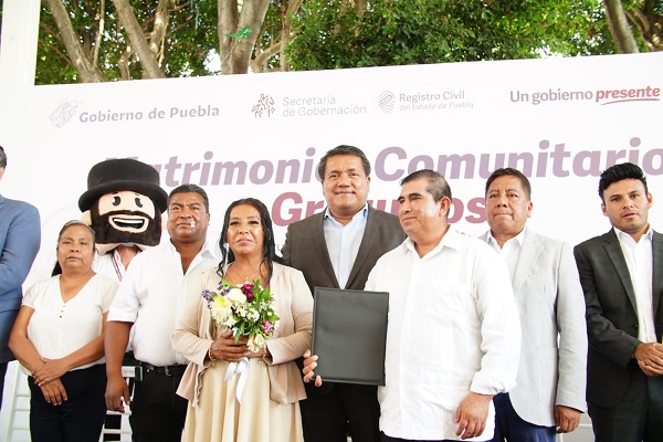 Con bodas comunitarias gratuitas, Segob brinda certeza jurídica a 44 parejas
