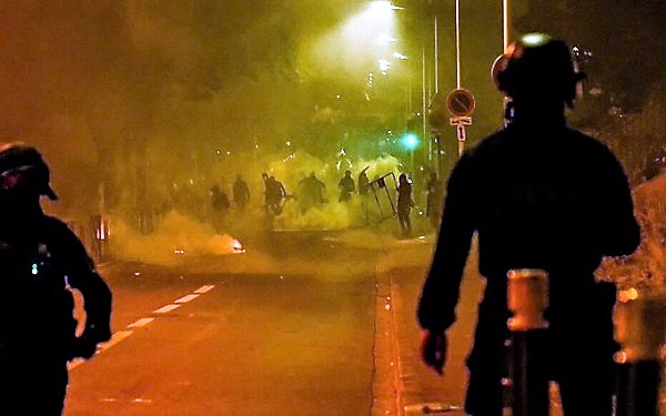 Reportan 700 detenidos y 45 agentes heridos tras quinta noche de disturbios en Francia